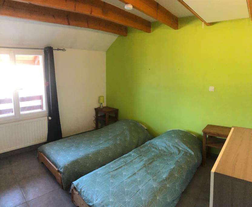 Appartement Familial A Crots Exterior foto