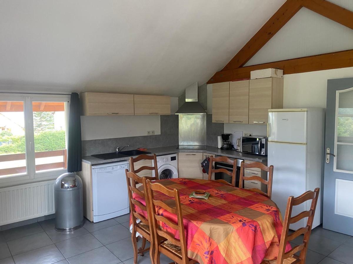 Appartement Familial A Crots Exterior foto